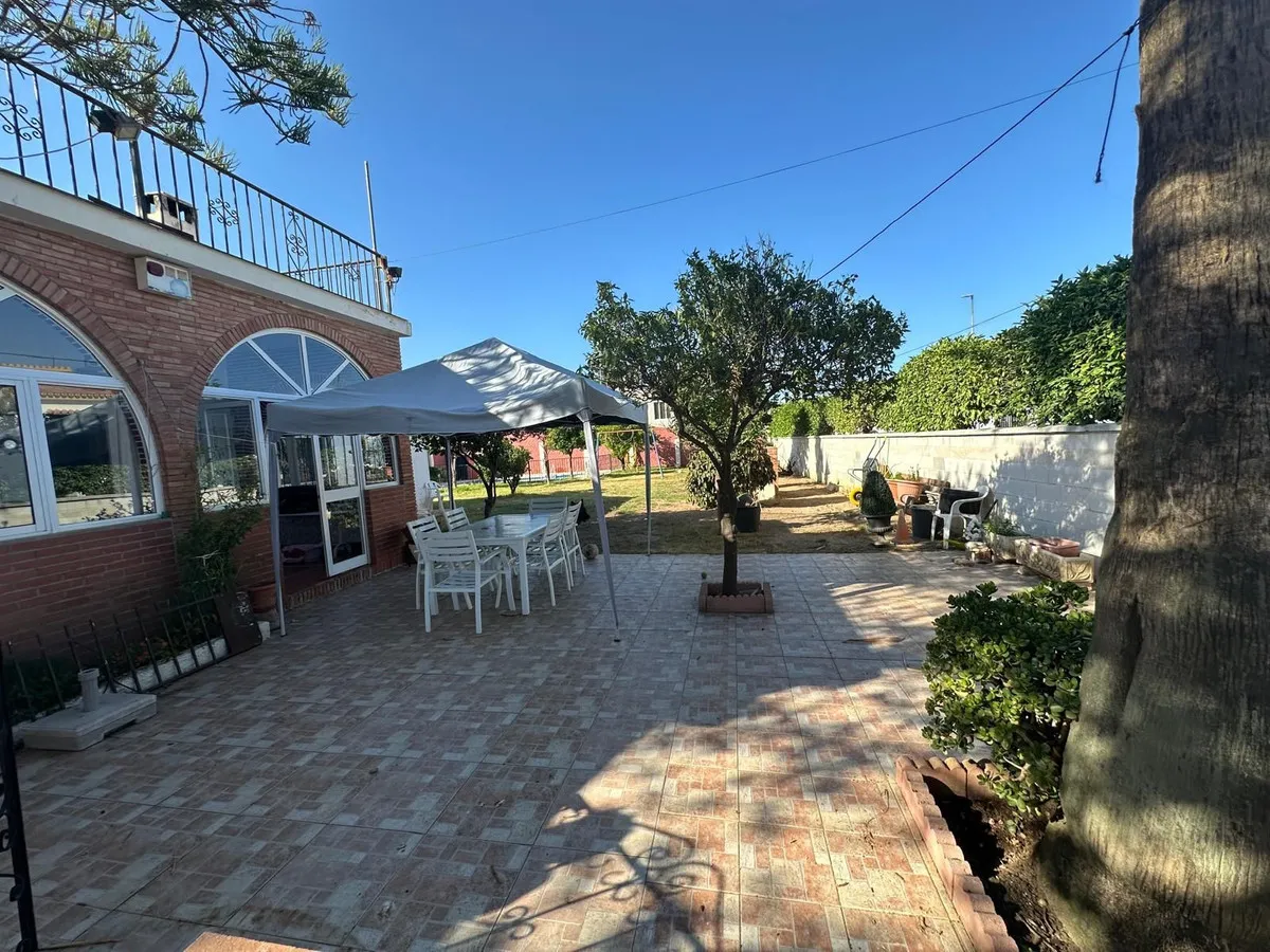 22feae35-2c45-4dbe-b3e0-fc8efa3e9048