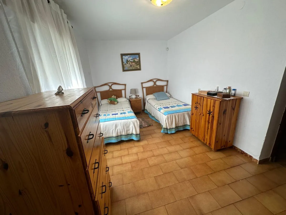 42046719-dfe9-4ddd-9ad0-e887508869ba