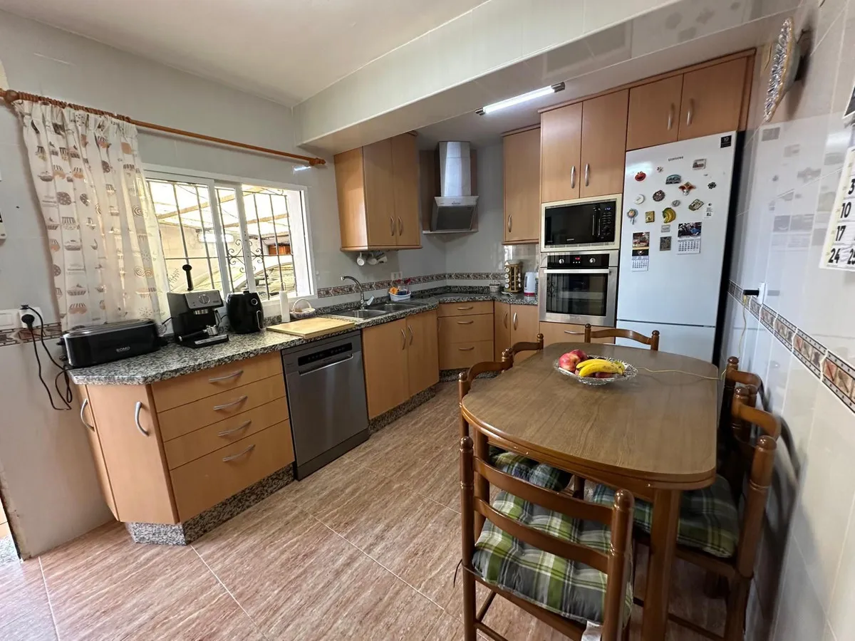 4f927a2f-5adf-414f-b11d-f30a7db88930