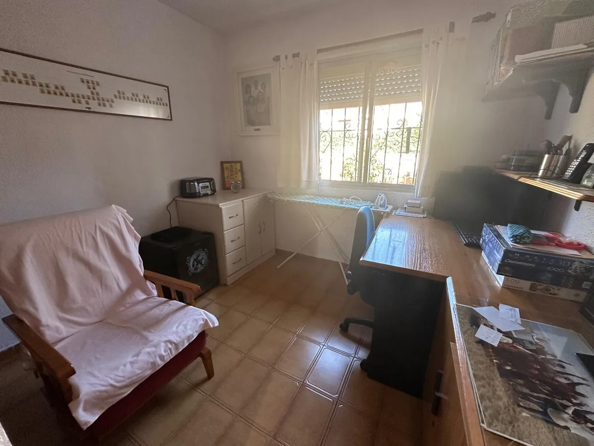 69d34b1b-2cb8-4d8d-9df5-04afc89afd71