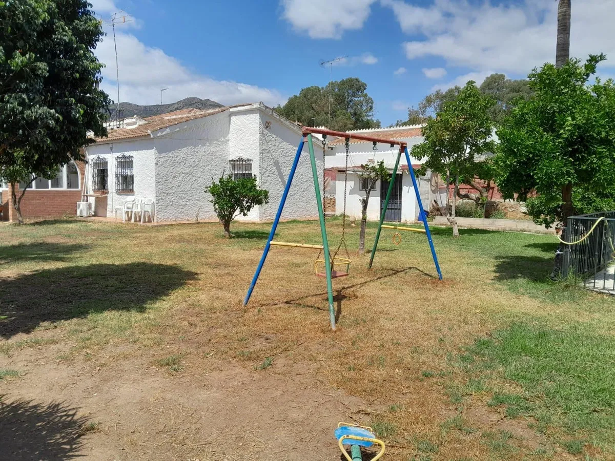 8afc9e9a-0761-4000-95a7-563079c22dc6