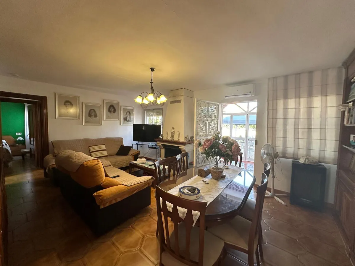 dcbbbbbc-c6df-4927-896a-a7c136d77a00