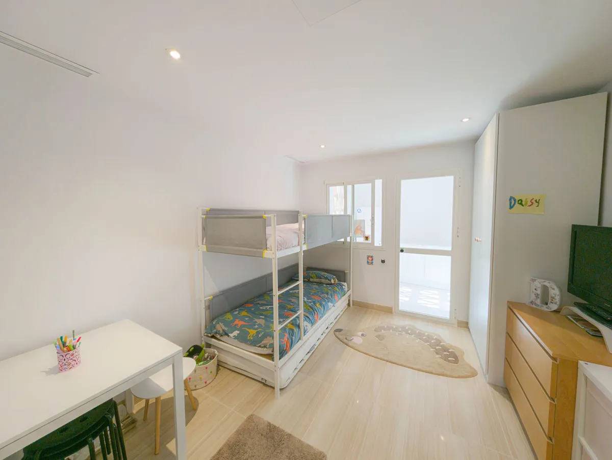 0b25eacd-b169-4d6b-929a-bfdb5aa54b93