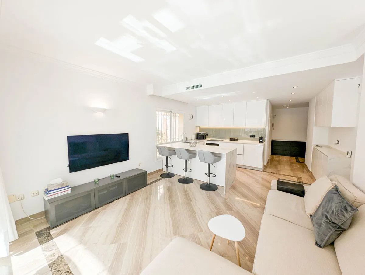 aeb3d046-d44f-409b-be65-b5900edacd13