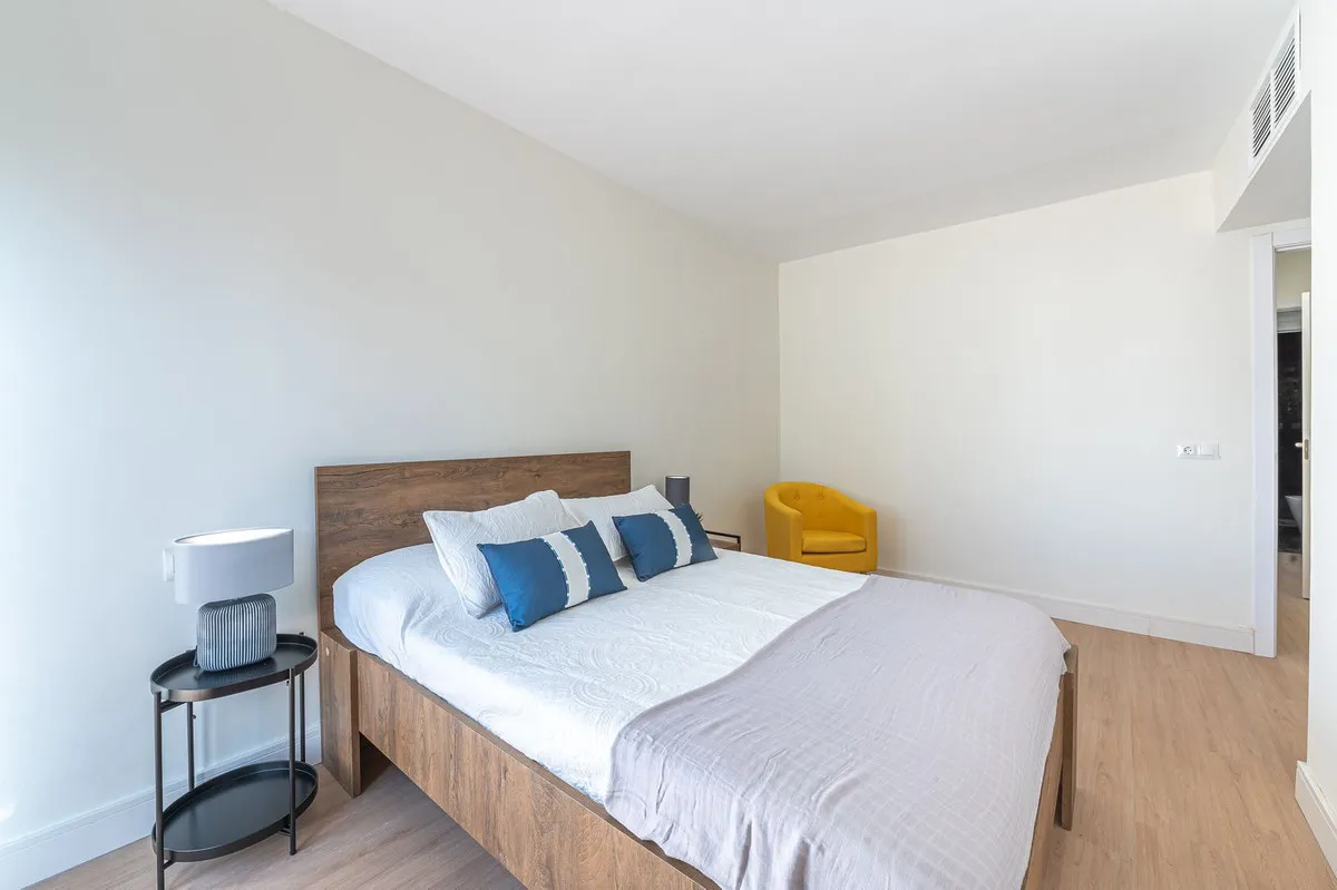 56f42bbe-9953-489a-976a-99f61c788103