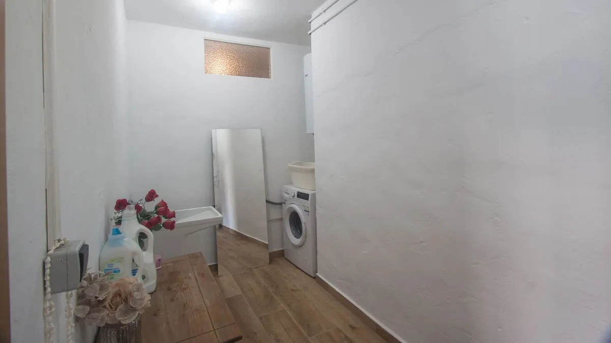 08895742-e341-45f2-b8c8-50f00070350d