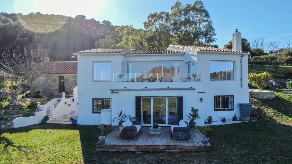 1f9c035d-e3d2-46d4-b501-36740466cb24