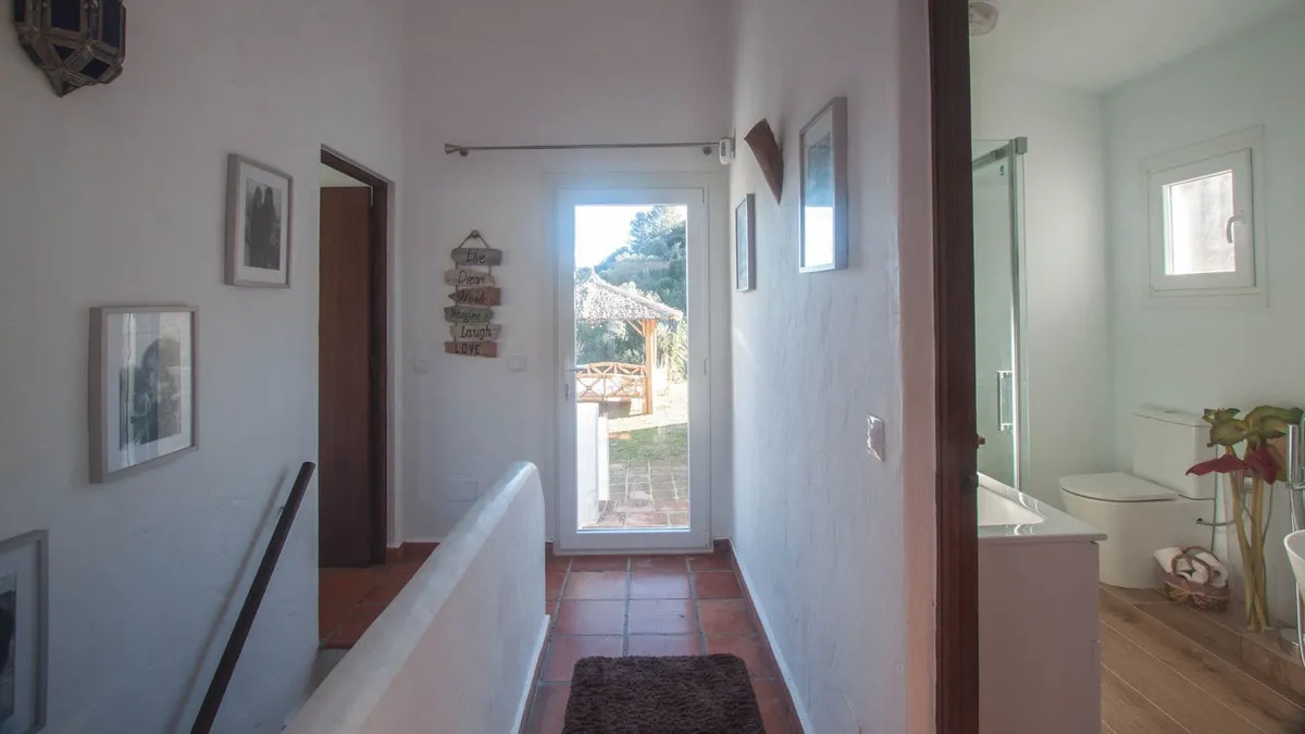 406e5c4a-f098-457d-be10-1c0a6387dcba