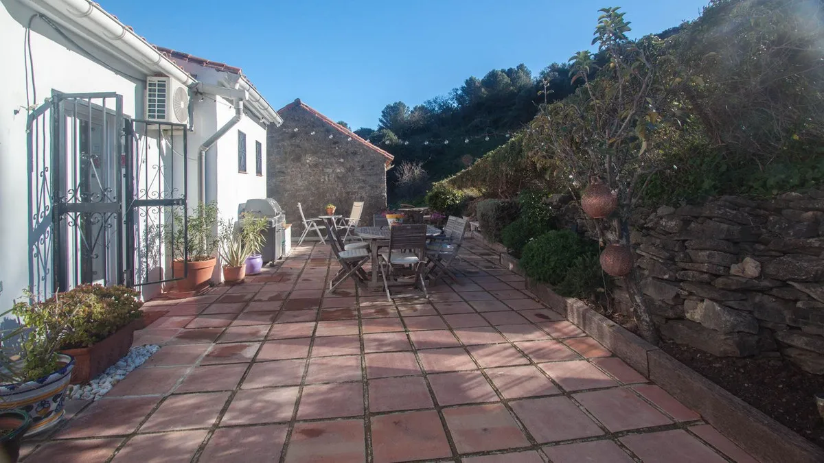 b2c52bff-ee15-4b96-b220-7aba38bb0530