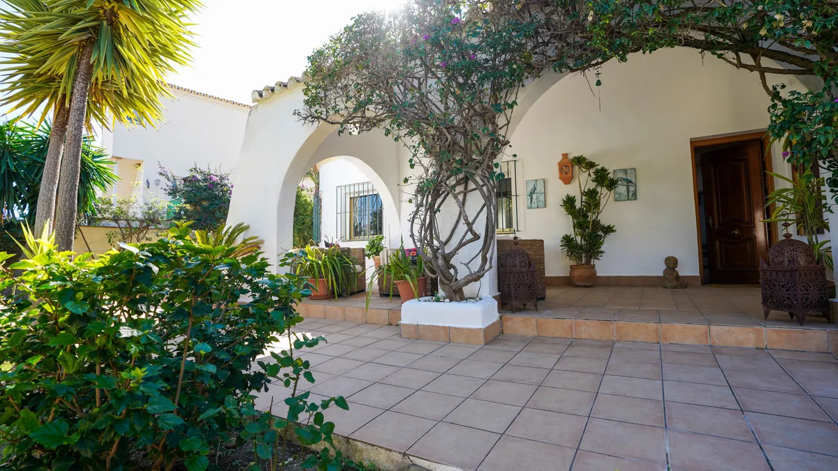 2190ef66-ae20-4c38-a042-74457c63df38