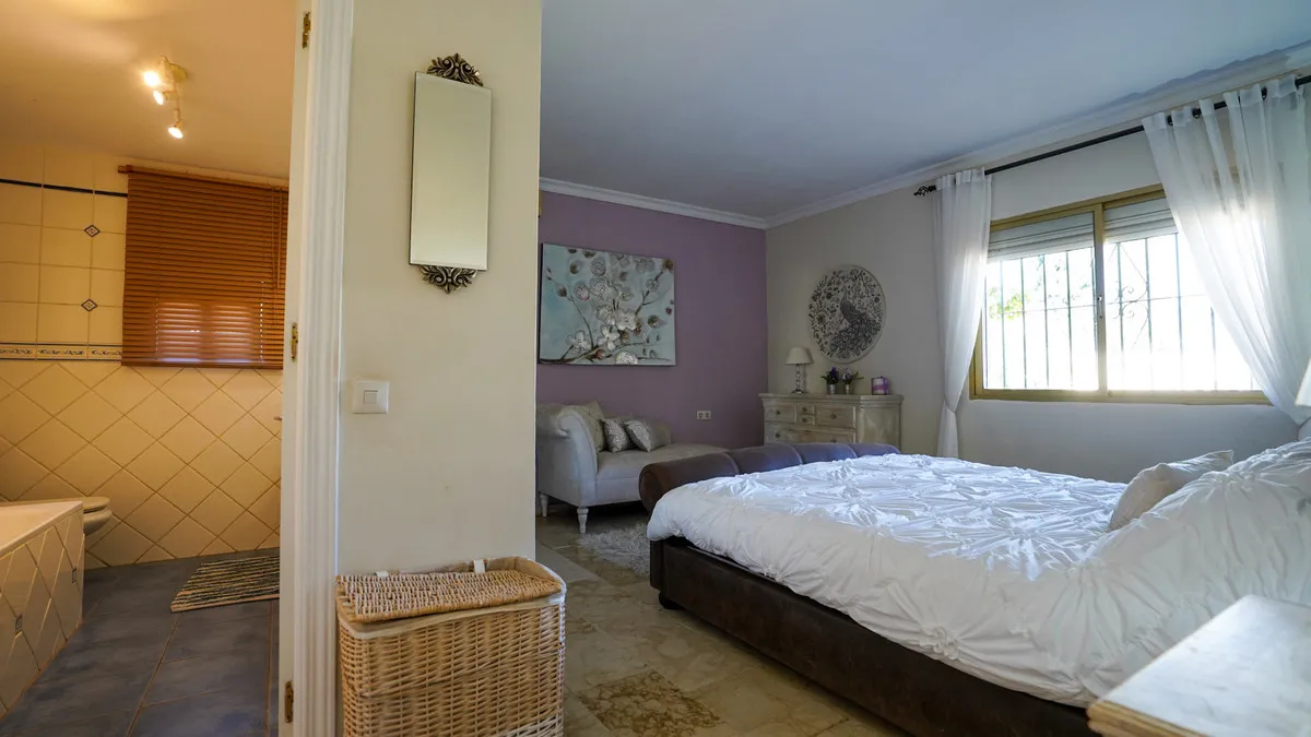 7b54108a-7536-4ce1-b7f6-3ff765b091a1