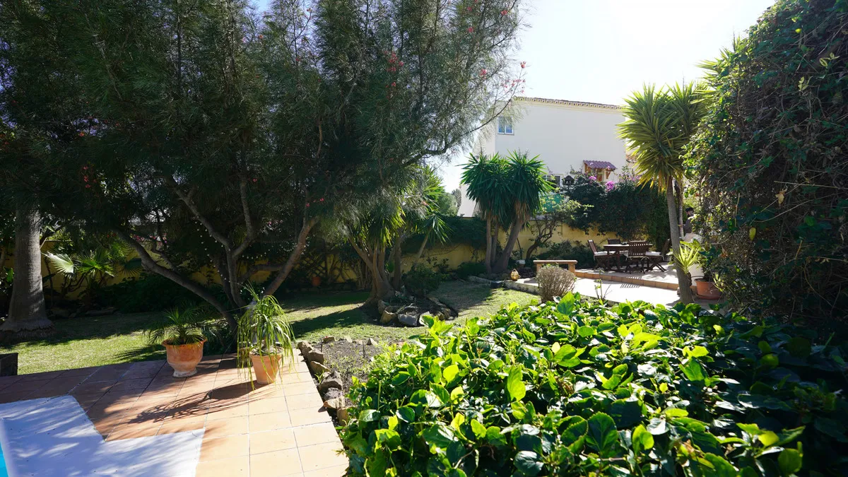 917e520a-7590-46fa-b74c-b4f62bb58f4b