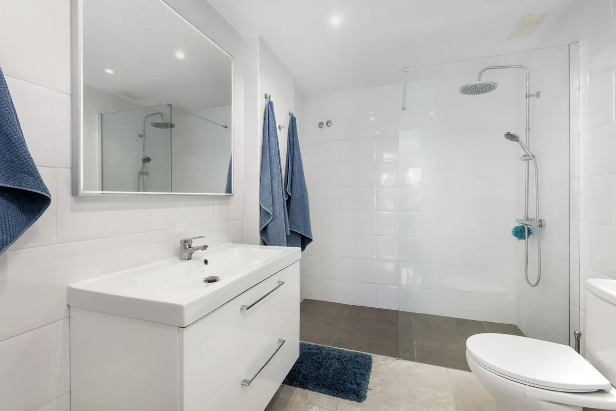 eb47467c-03b5-40c5-bee1-5a47e9fa1c1d