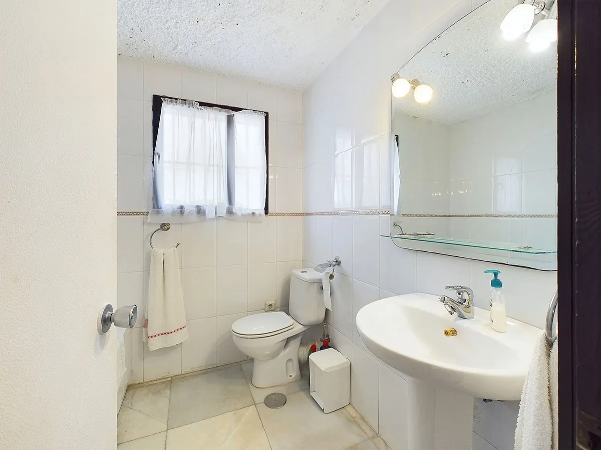 2b4ece76-1d45-4205-8b2a-aa129b9e8152