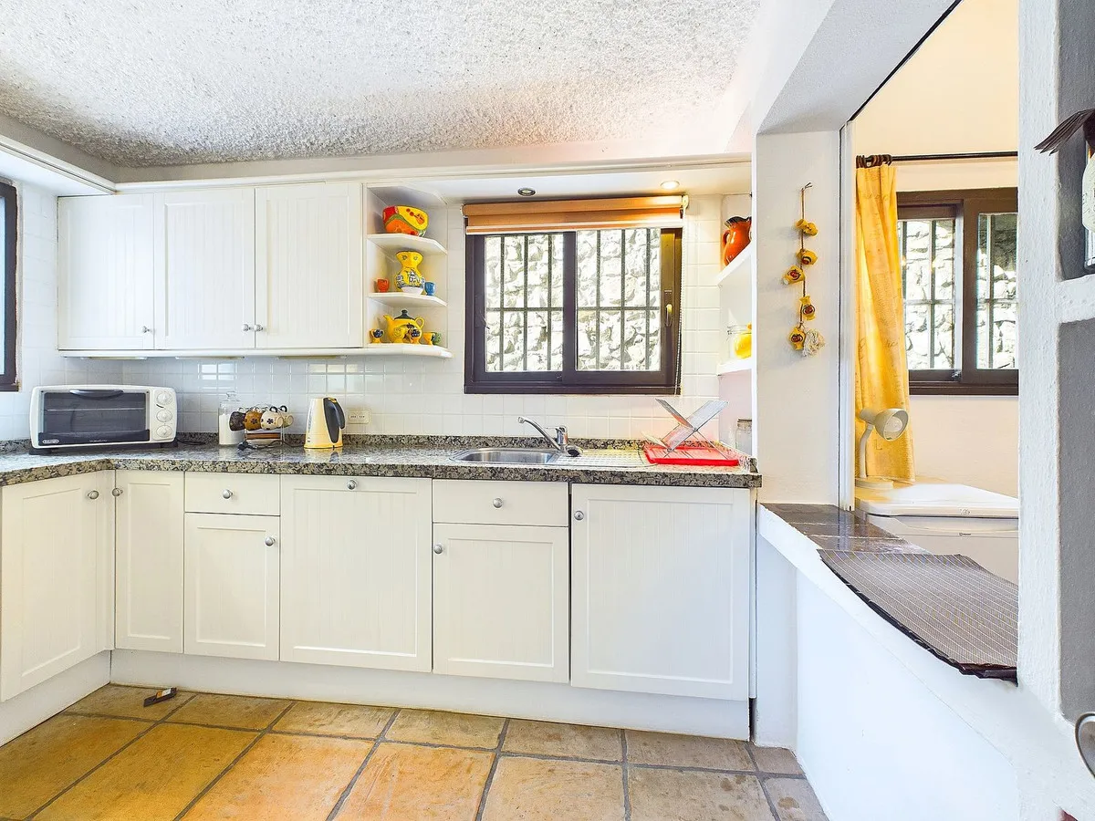 2bb09a92-6da3-4112-9033-2366c88e646d