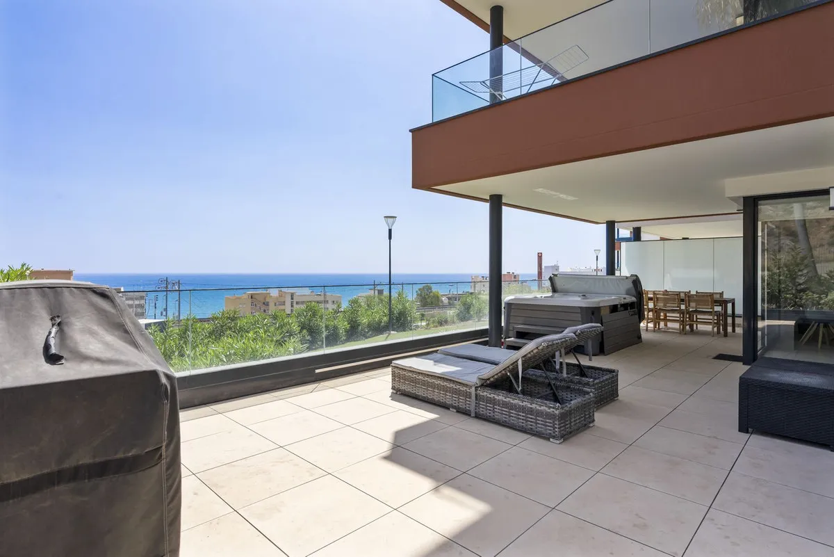 32bb5883-7fa3-4c77-8a1d-d6f595e80222