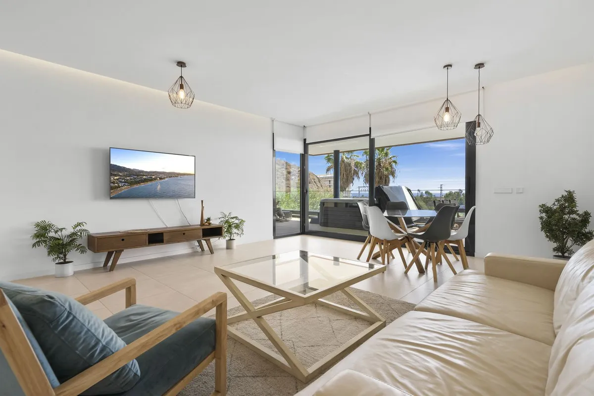 7ce0fd95-9cba-408f-8e98-590f60c1b75f