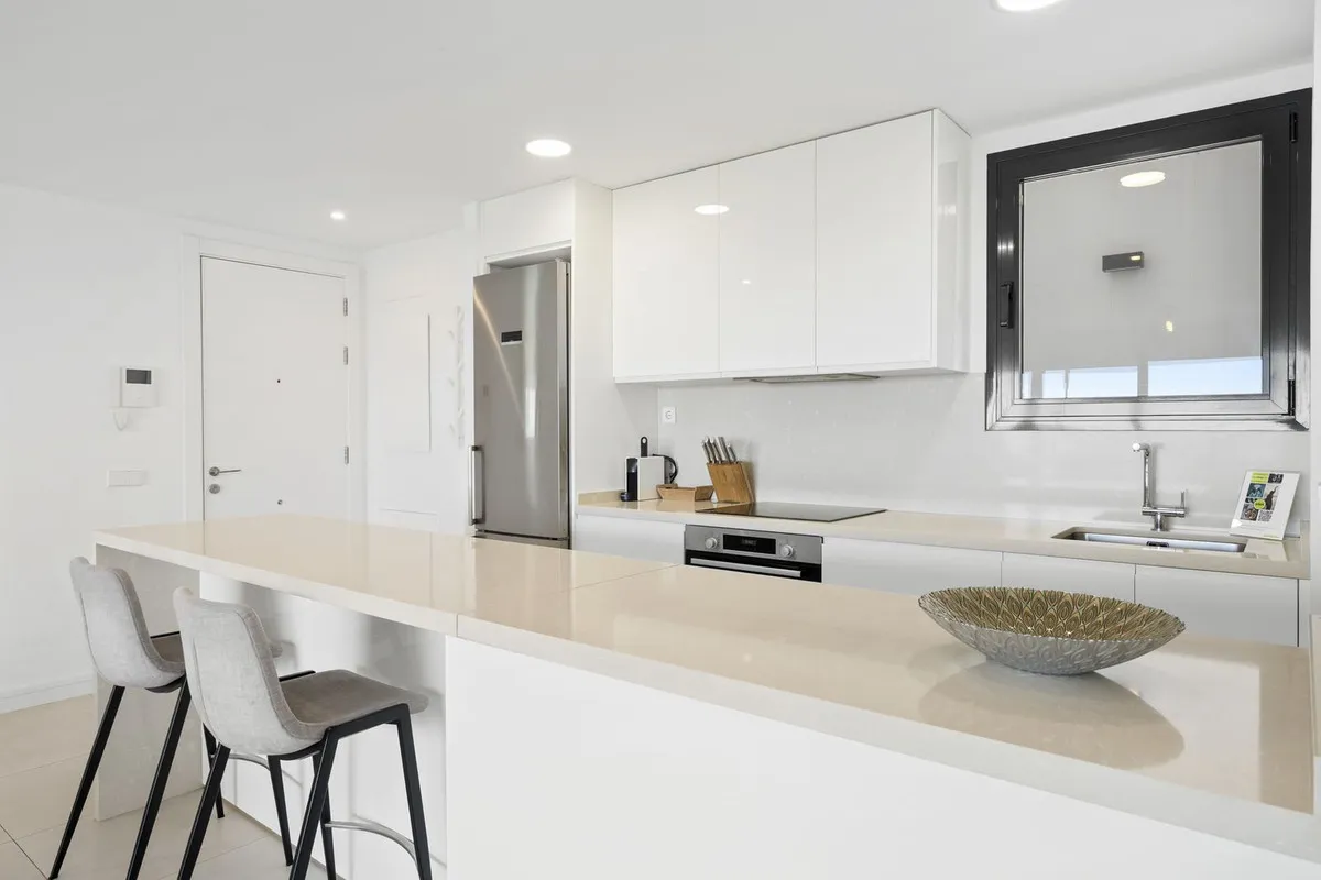 af07bb0f-ee05-452d-9cd9-155b97765755