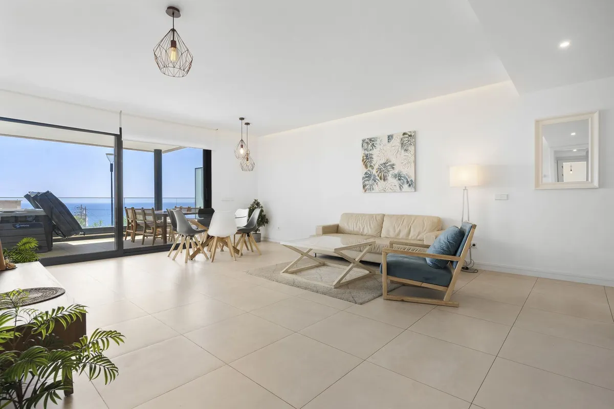 b38d8aa2-f58d-4f40-9f98-cb43e244b4fb