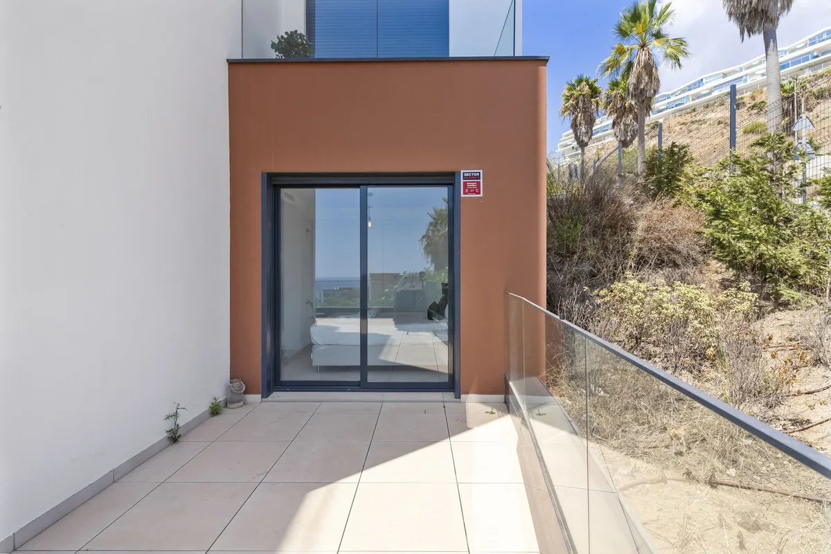 fe1ef485-8a45-4e55-84cb-44c55757e89e