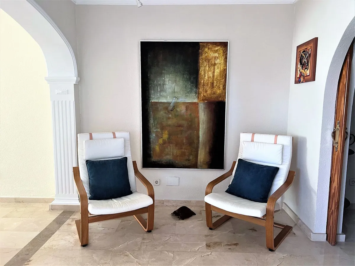 23910105-5ae6-447f-9836-024e389759a4