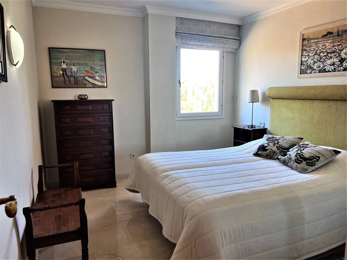 5df0a294-c2ed-4951-bcb5-551c6e97e806