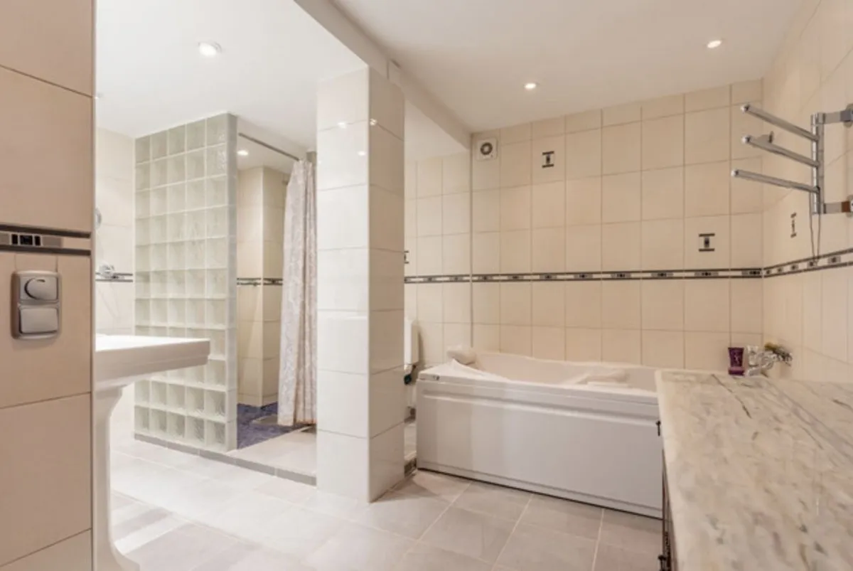 5e368d61-5248-4762-9f5d-81541cab1ffe