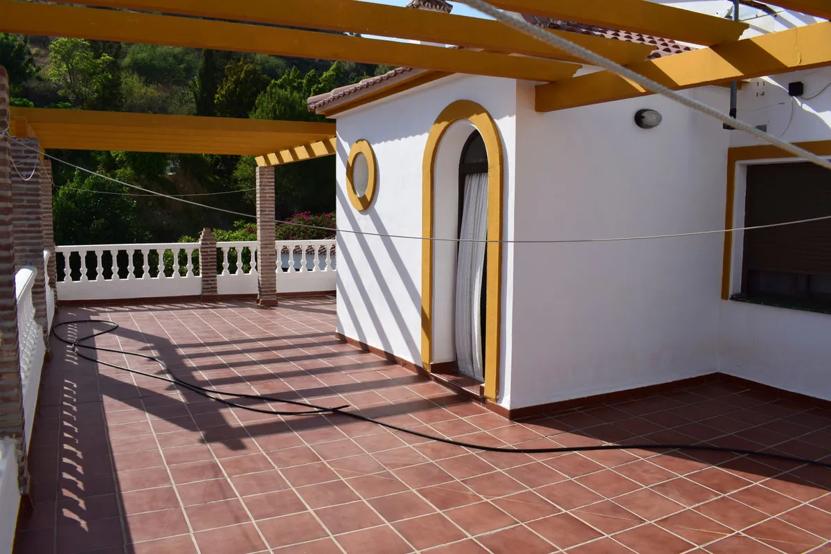 b71be8c4-cc09-4b30-a64b-db6f90ab213b