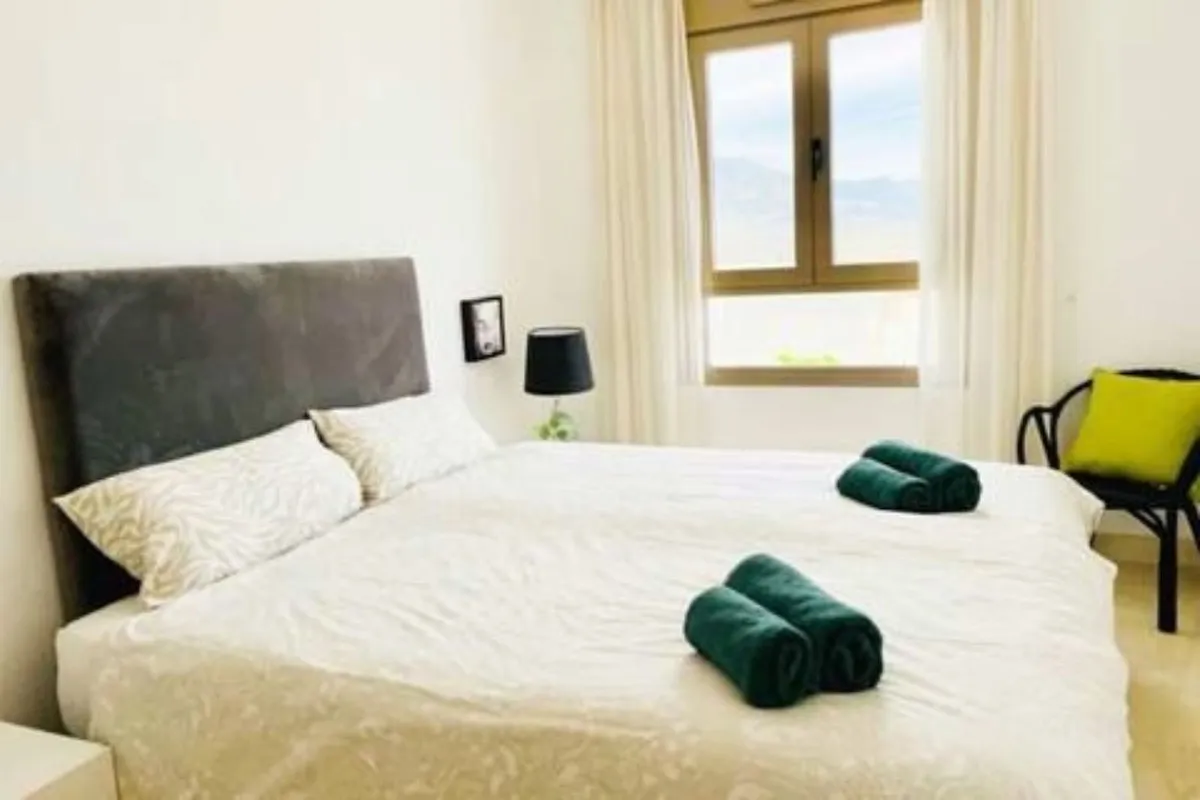 0e211994-a32f-4f0b-931f-54b803a5a636