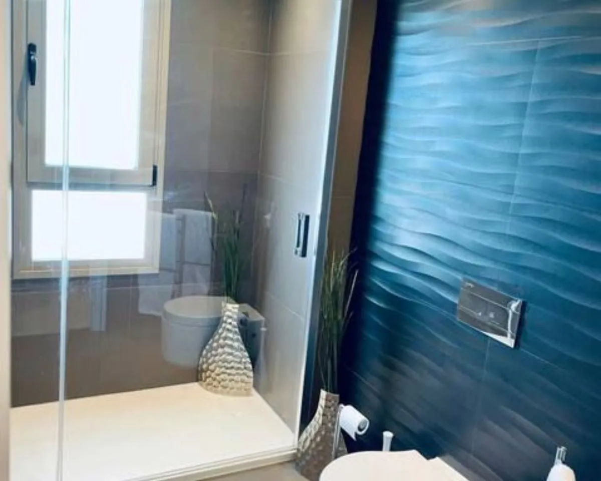 5bb5f724-81d4-4df1-96fa-4b0445f92506