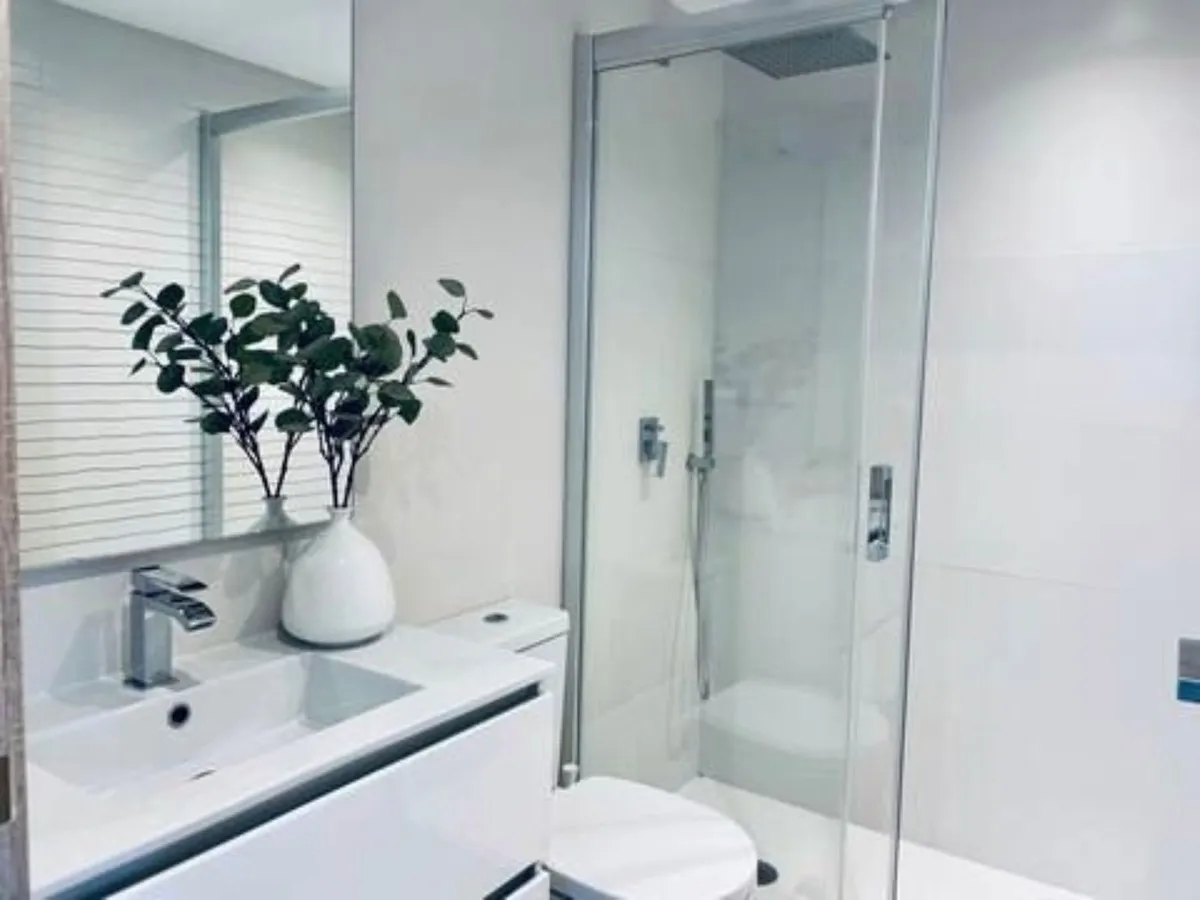 9828a0b6-5a45-4e06-9cfa-f677e1dfa673