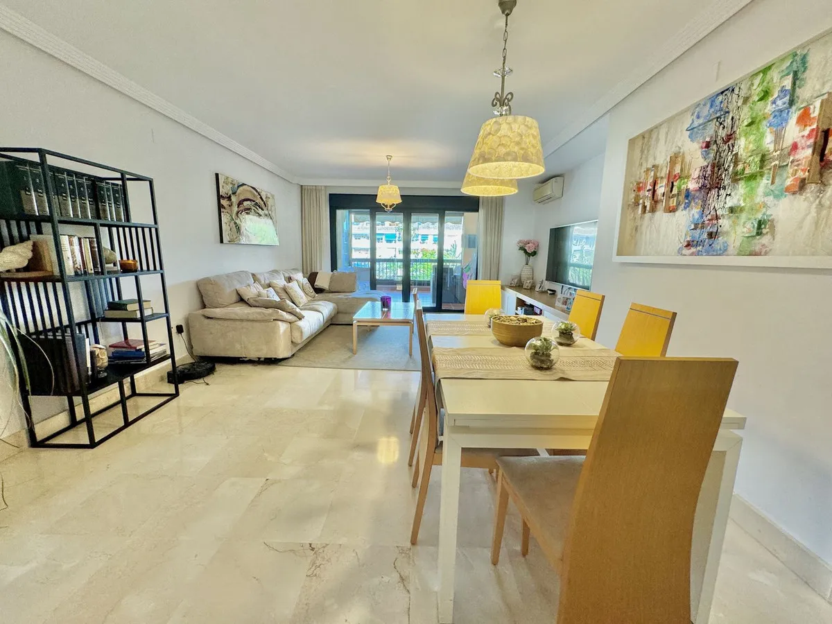 5082b406-4734-44f8-b2b0-28ae108e90d1