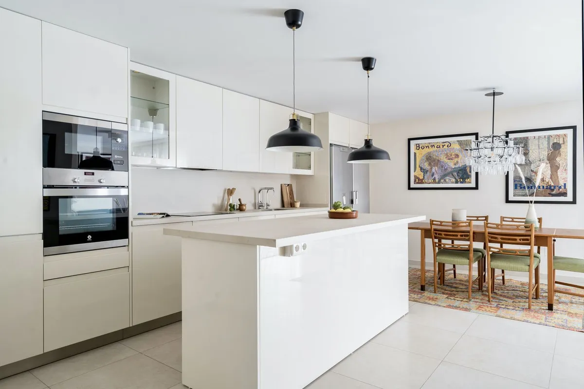 df923af0-e5a7-4ccf-bb1e-ffc7e9368195