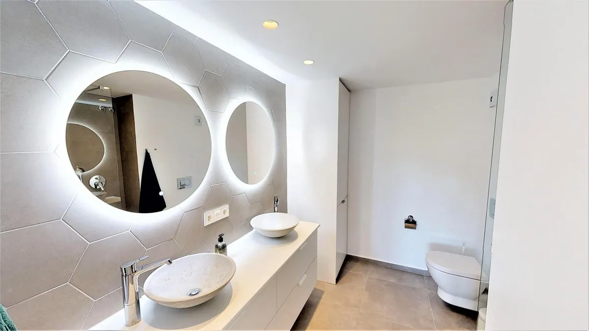 06703b84-d8c7-41e9-a297-0776dcc6ffef