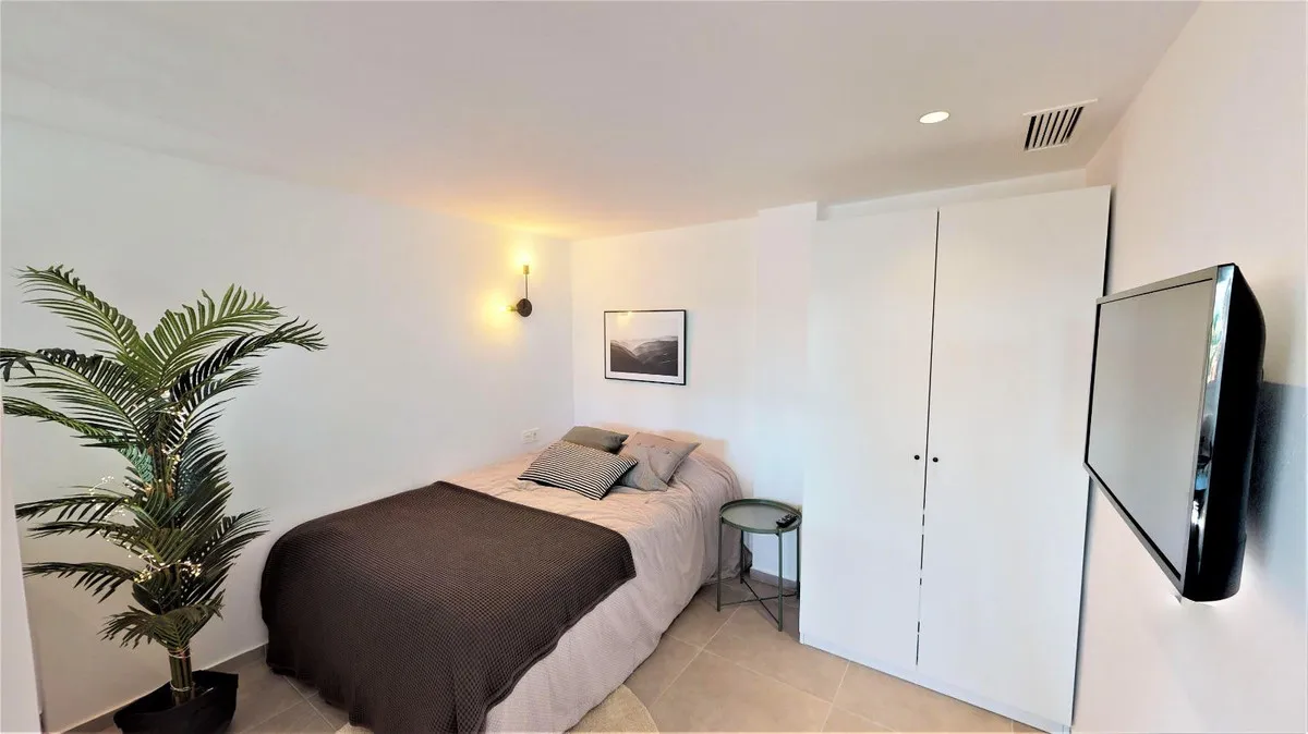 10c9b317-efe7-41cc-a5fb-09a876c2335f