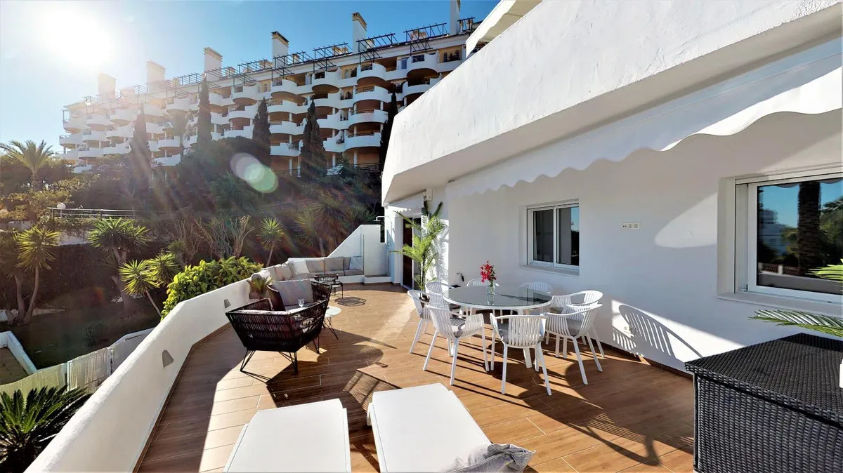 6a807125-a4a3-447d-8437-ae5836b3ce3a