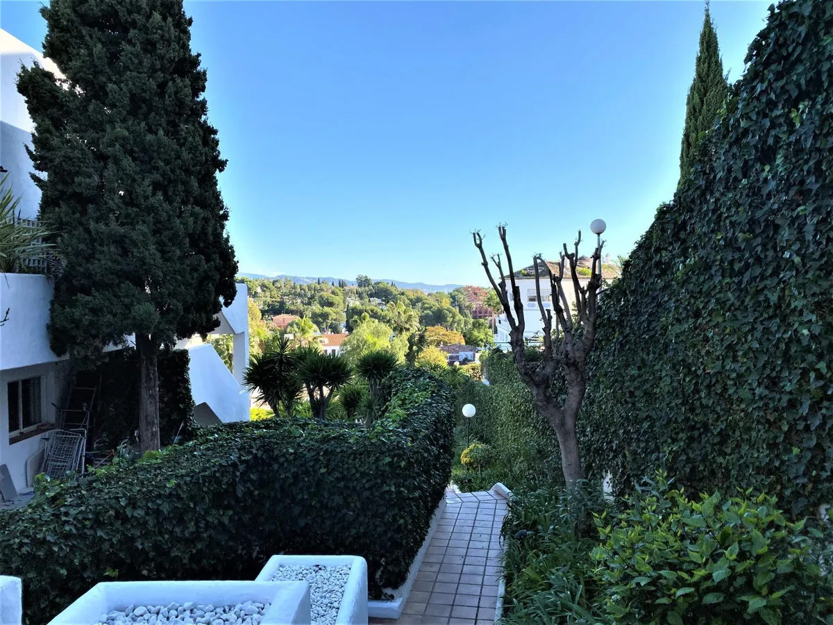 de302cf0-0d37-41aa-b634-9701b96617a0