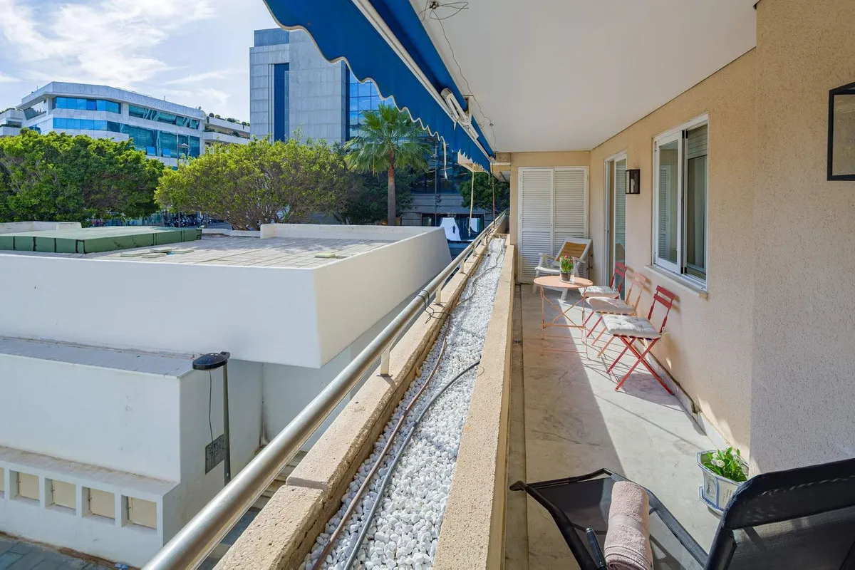 f4cb5bb0-f5d1-4650-b3b1-a880cc040de9