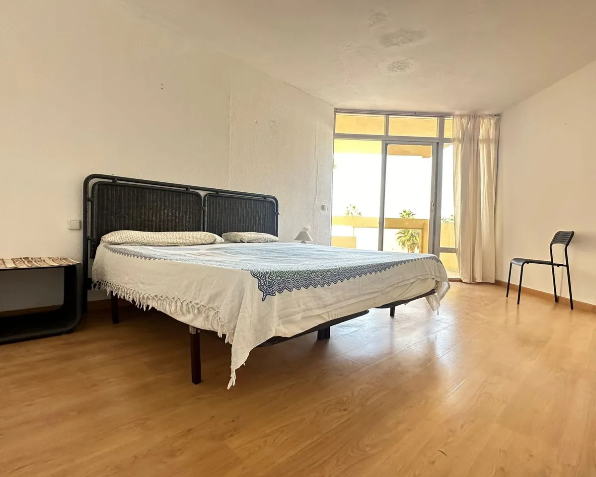 cda16b5f-2d56-433d-8e70-71251d240ab3