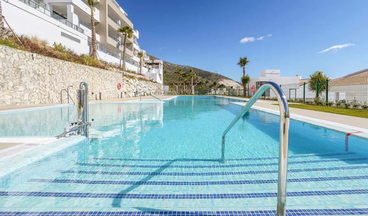 a5de6898-8849-4bbb-9622-87f9f7212df9