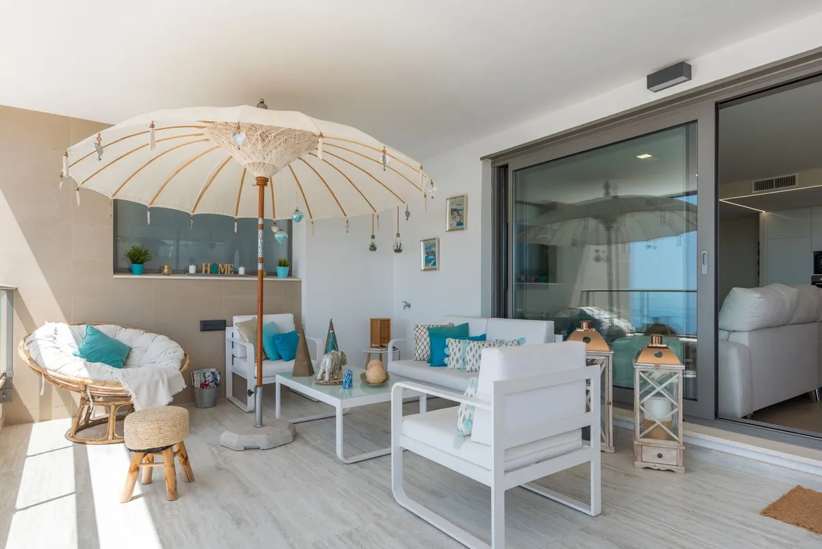 e0710931-2fc1-4bd6-b4a1-e71e077f1deb