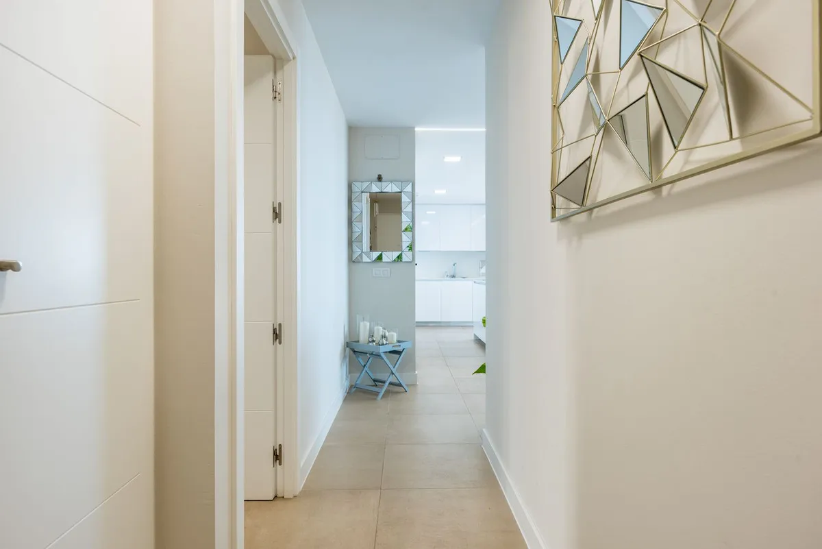 e93528fc-a641-4a2c-987f-e4b4ba62fbd5