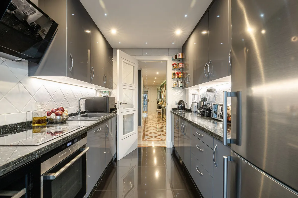 40718758-91ff-4005-a395-9ed53beffdf9