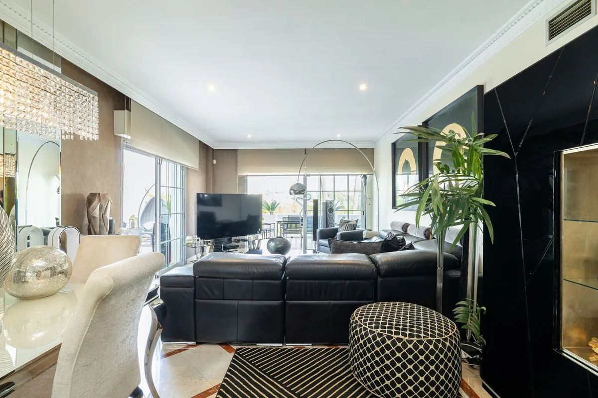 55d91a86-3b86-469f-bcb9-122ef2fb1e33