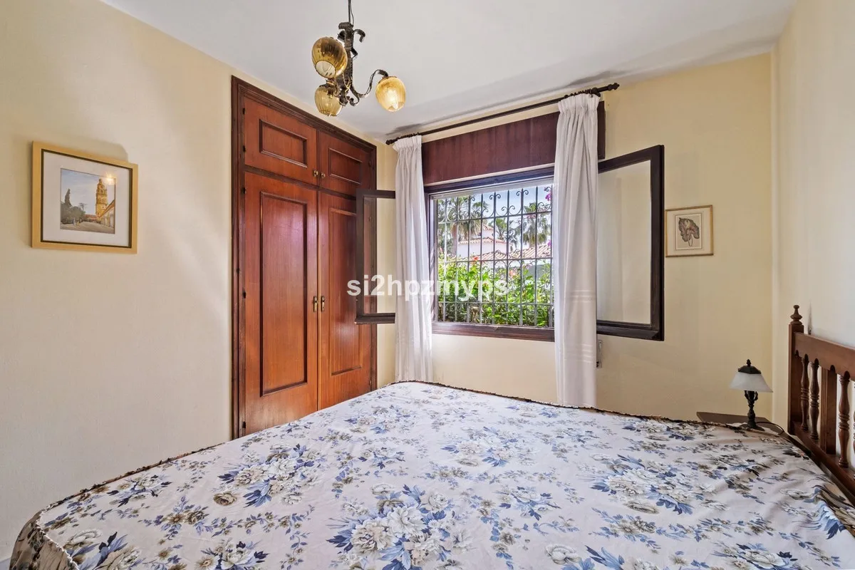 14db8562-16ad-48db-8dce-2be81ebf8486