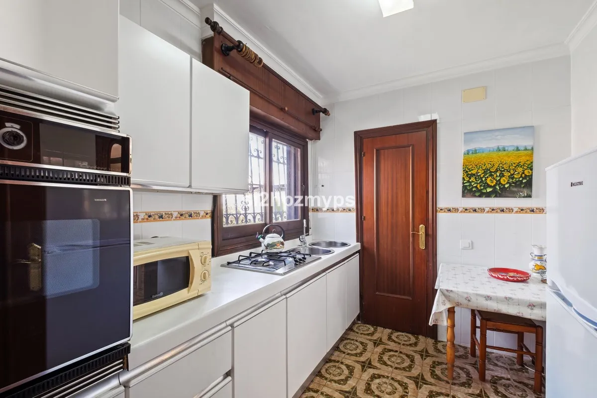 2c79e674-bf6c-461f-ba58-84d4da746974