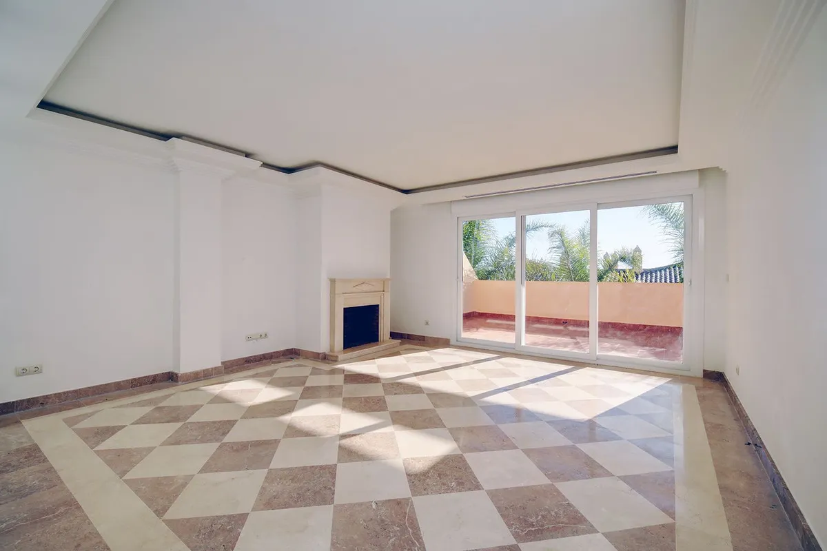 15c0c442-fe4b-49ba-8093-9fb828ed2798