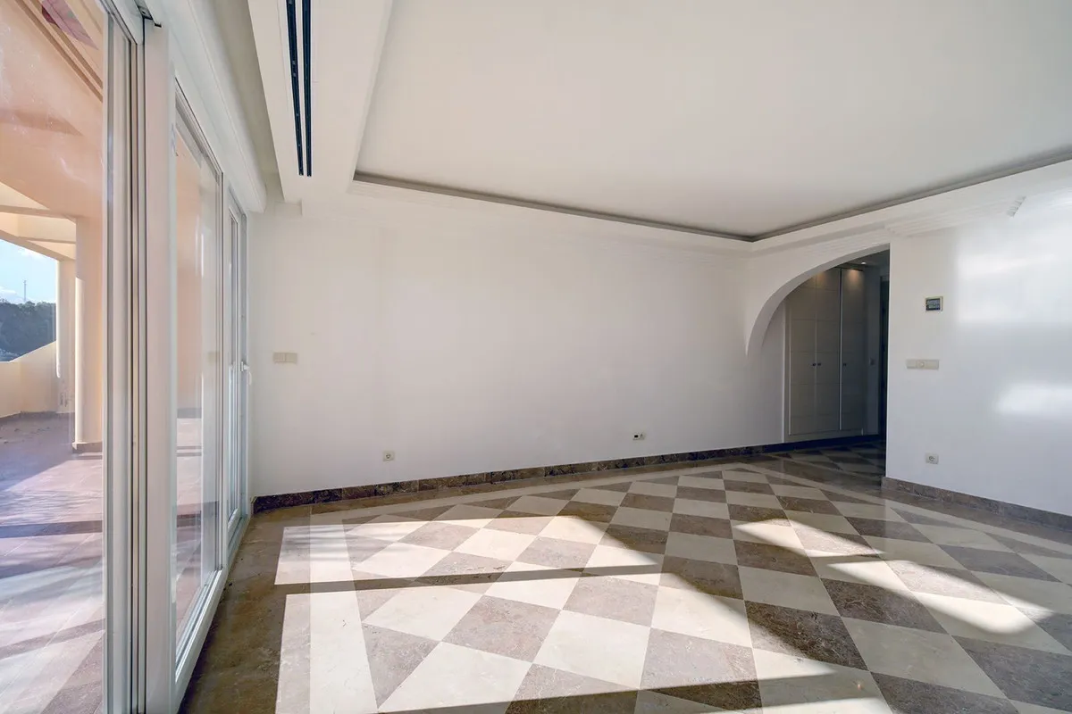 1dead757-9c8b-4ae6-8ed2-e0bac00b24a0