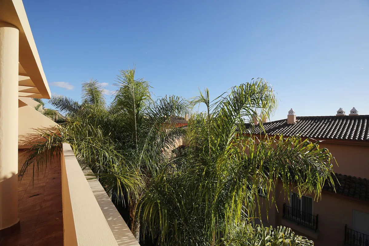 e184e90c-e2a2-41cc-adc8-1ca52c89dd5e