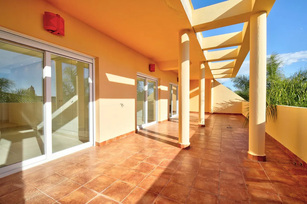 fc60d1cd-db88-41e0-948d-4e65b3b877fa